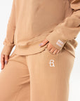 Conjunto Blusão E Calça Serena Caramelo — foto 3