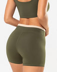 Shorts Amarílis Verde Exército / Cream — foto 2