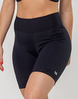 Shorts Perpétua 6" Preto Absoluto
