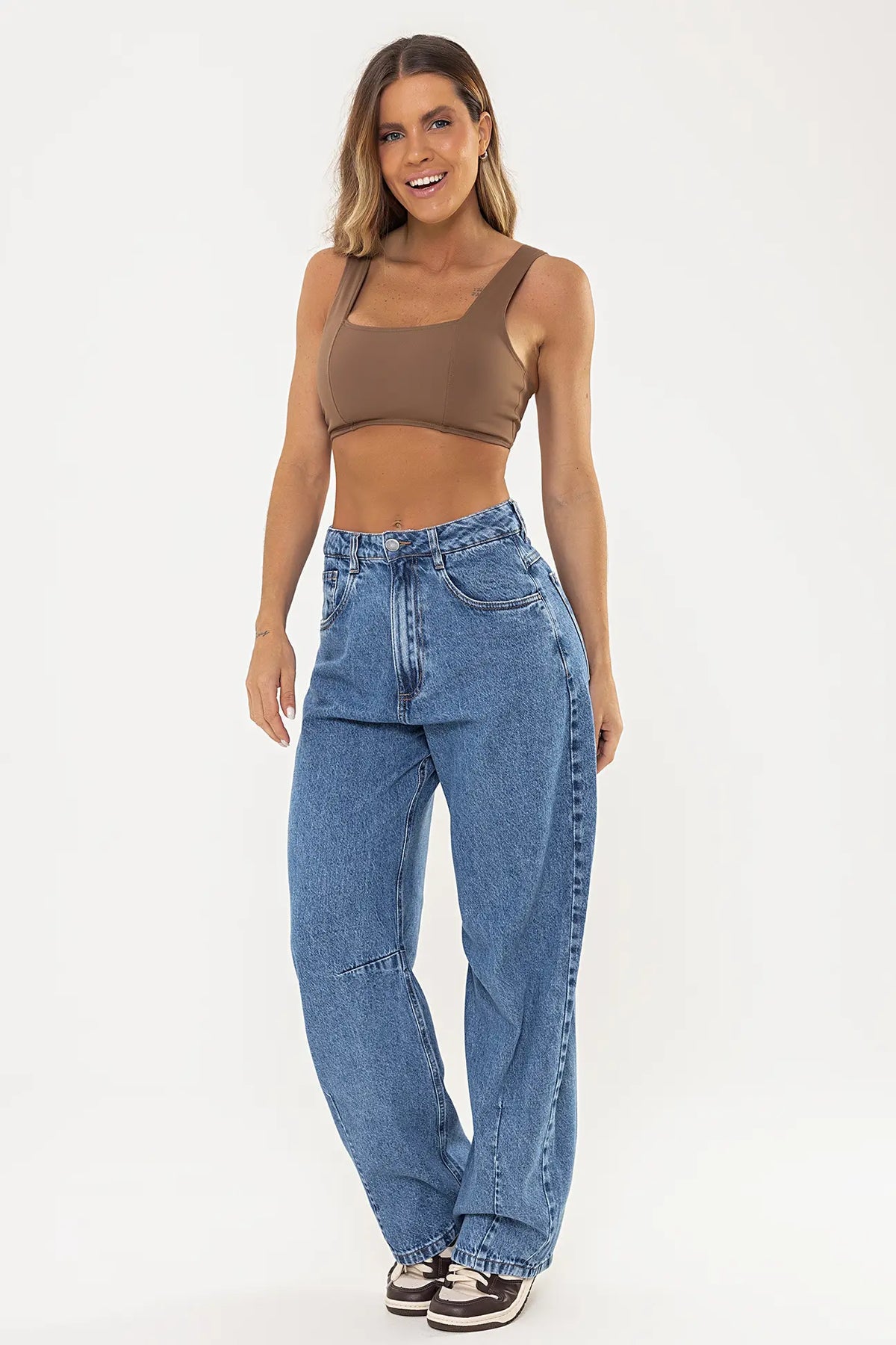 Calça Barrel Abelha Jeans — foto 9