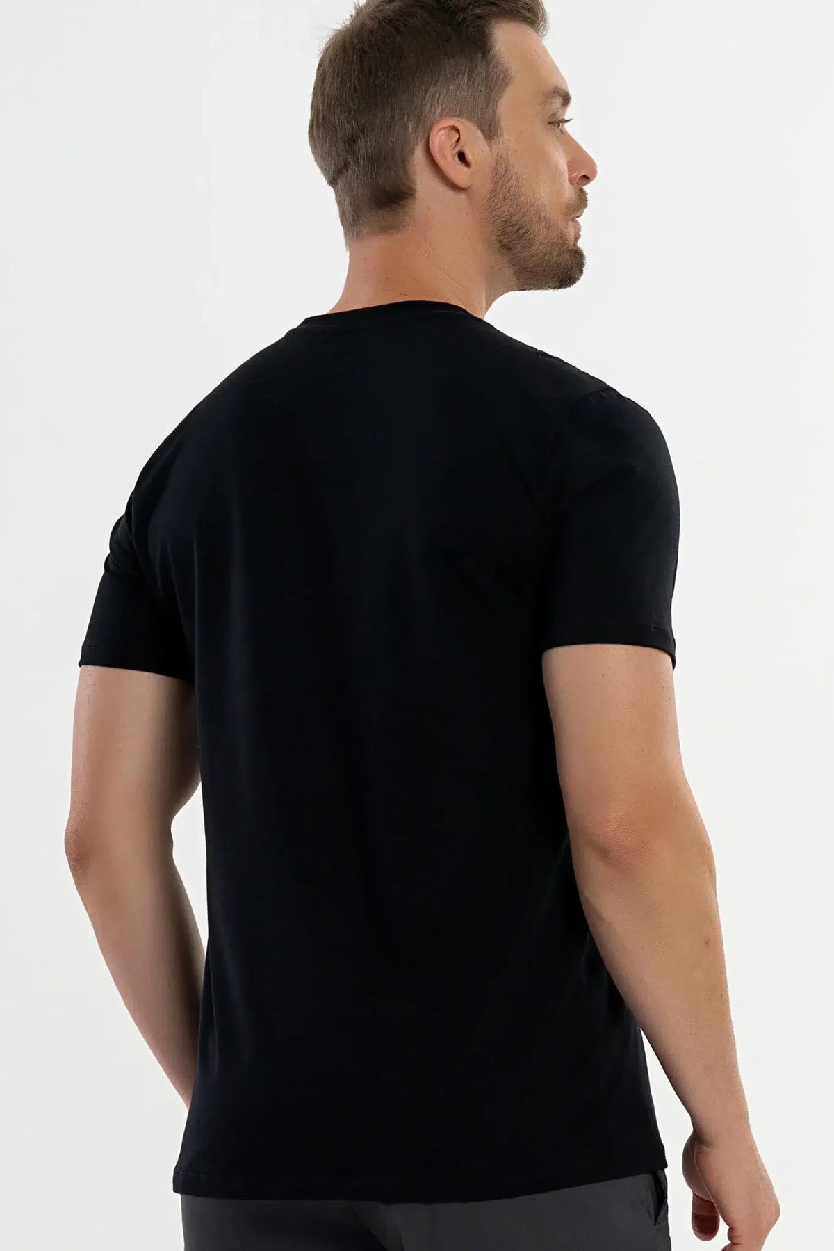 Camiseta Pima Carvalho Preto — foto 2