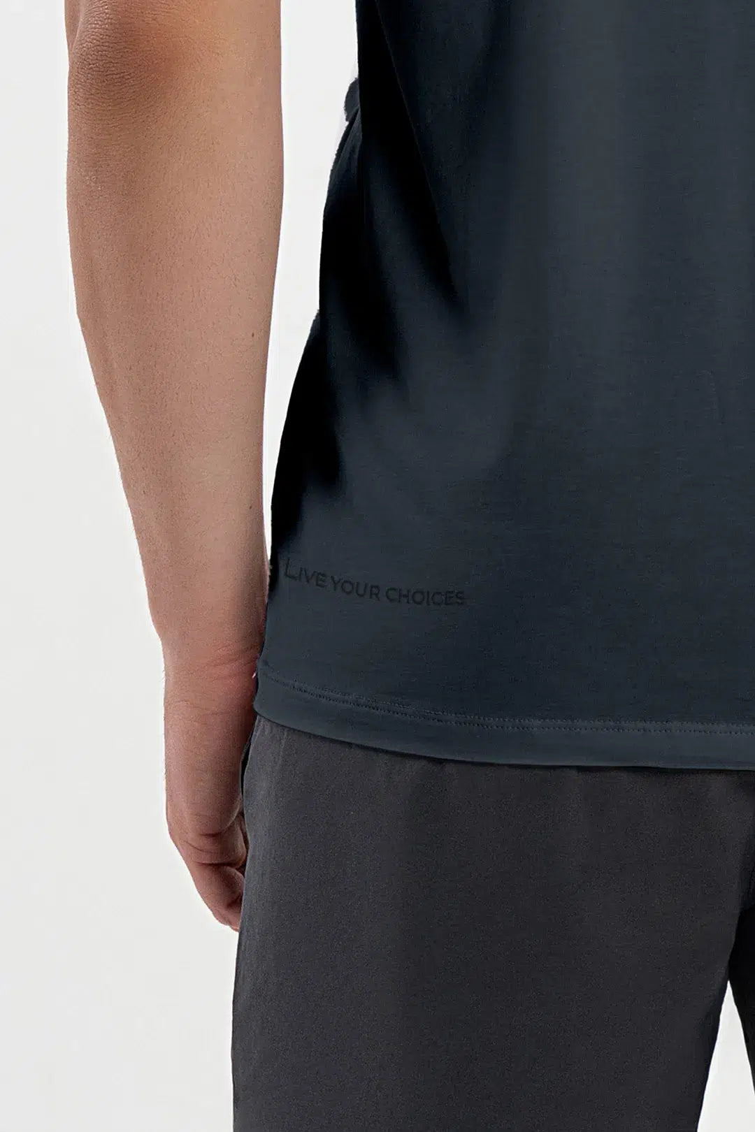 Camiseta Pima Carvalho Chumbo — foto 5