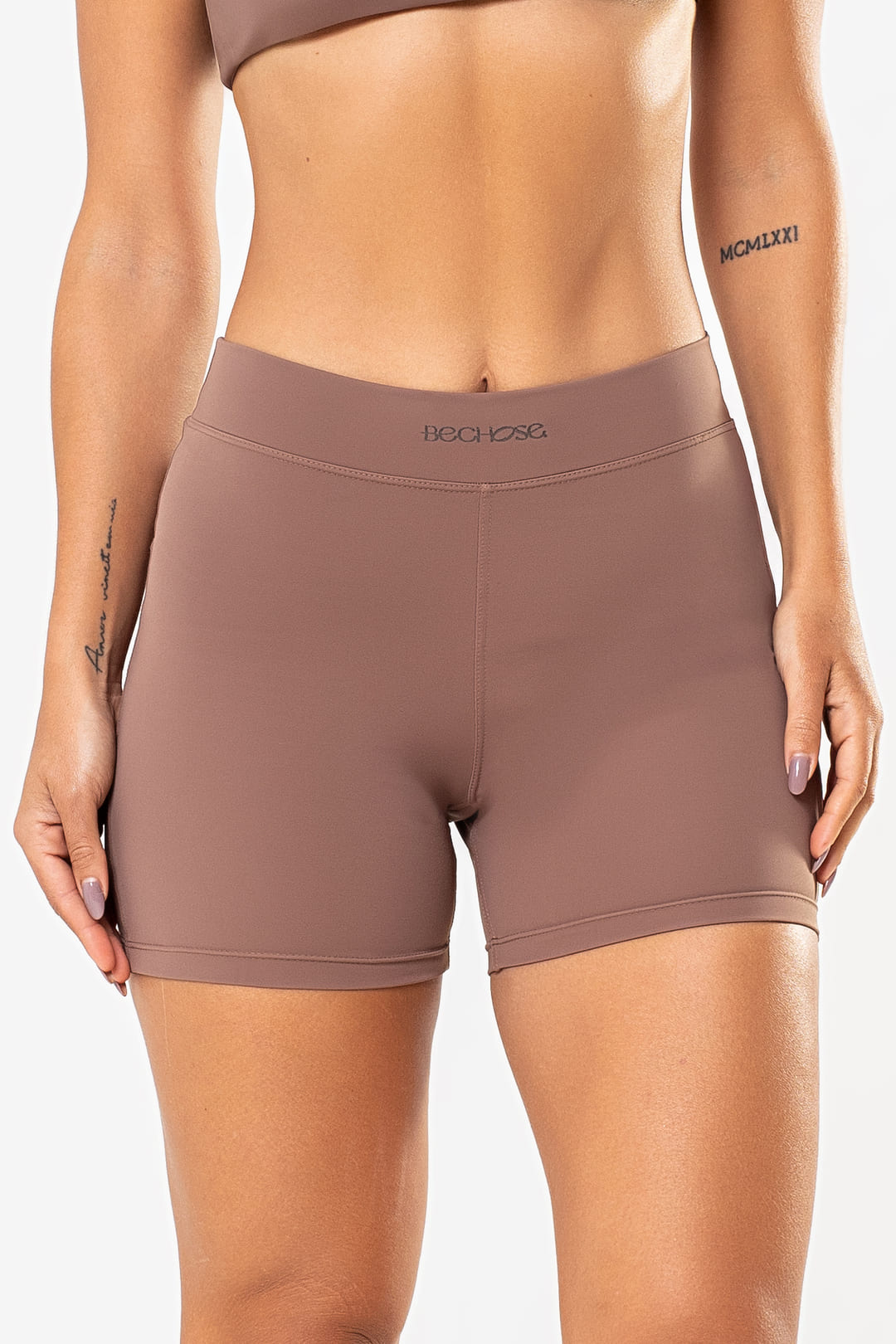 Shorts Peônia Castanho — foto 1