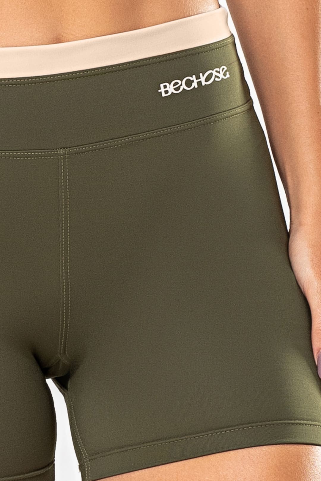 Shorts Amarílis Verde Exército / Cream — foto 3