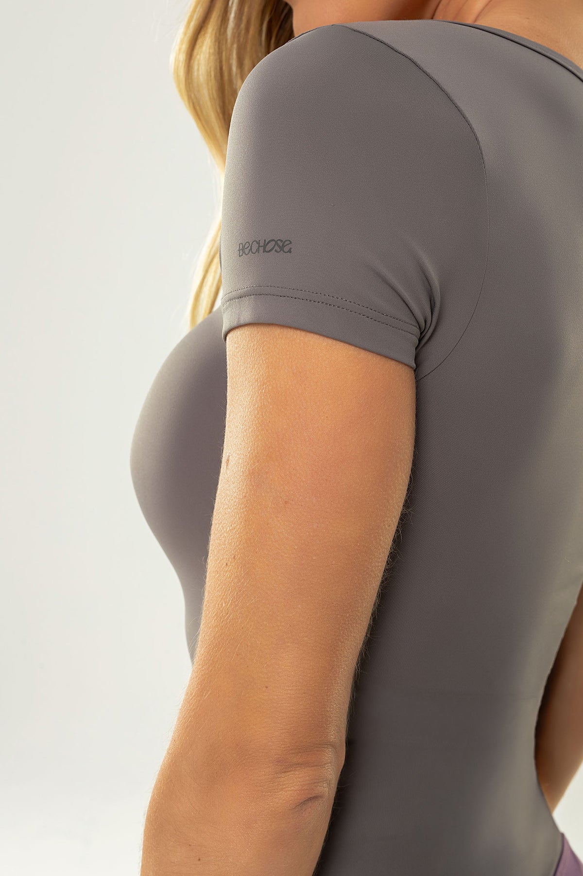 Blusa Hibisco Cinza — foto 4