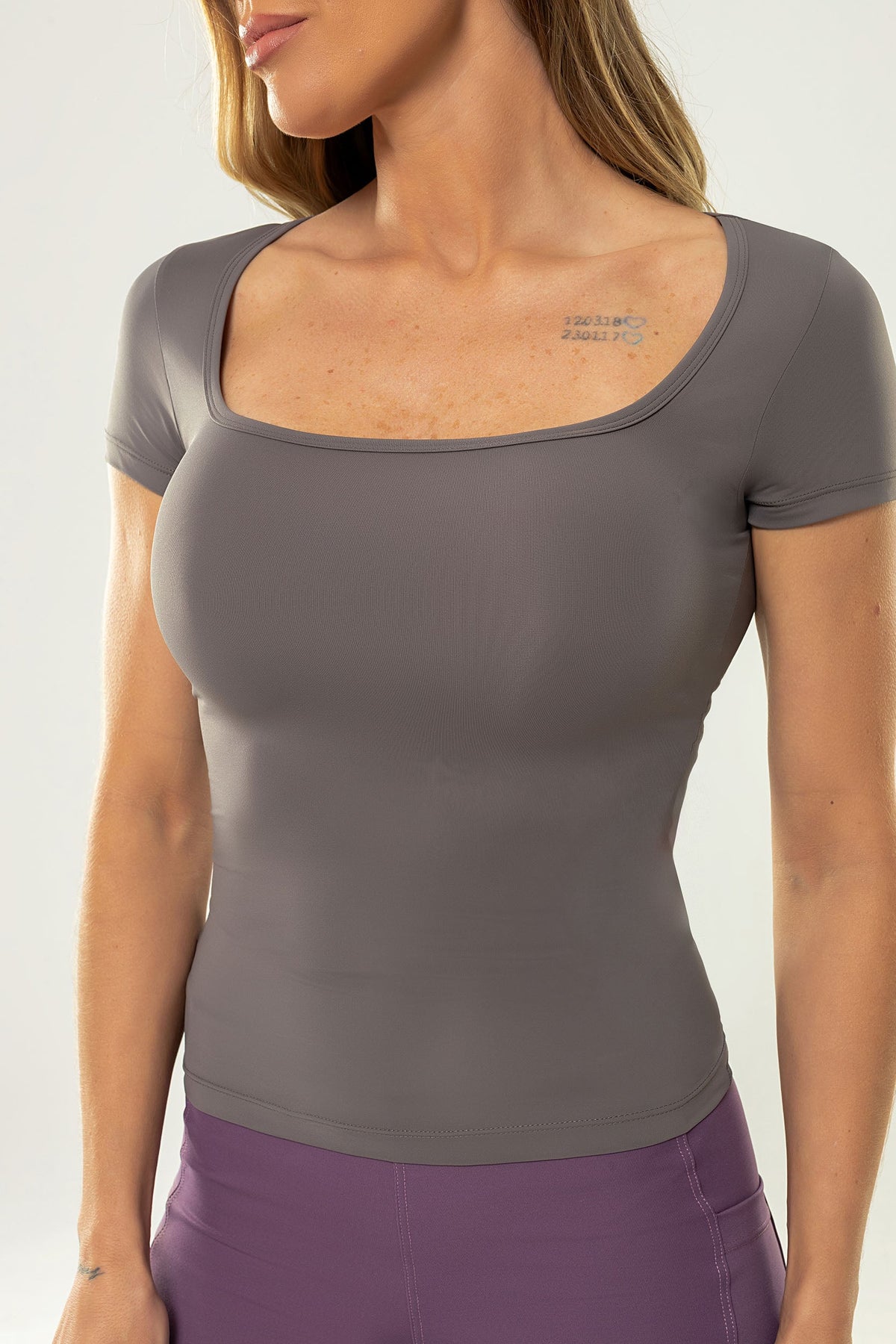 Blusa Hibisco Cinza — foto 5