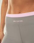Shorts Amarilis Cinza Canelado / Rosa Balerine — foto 7