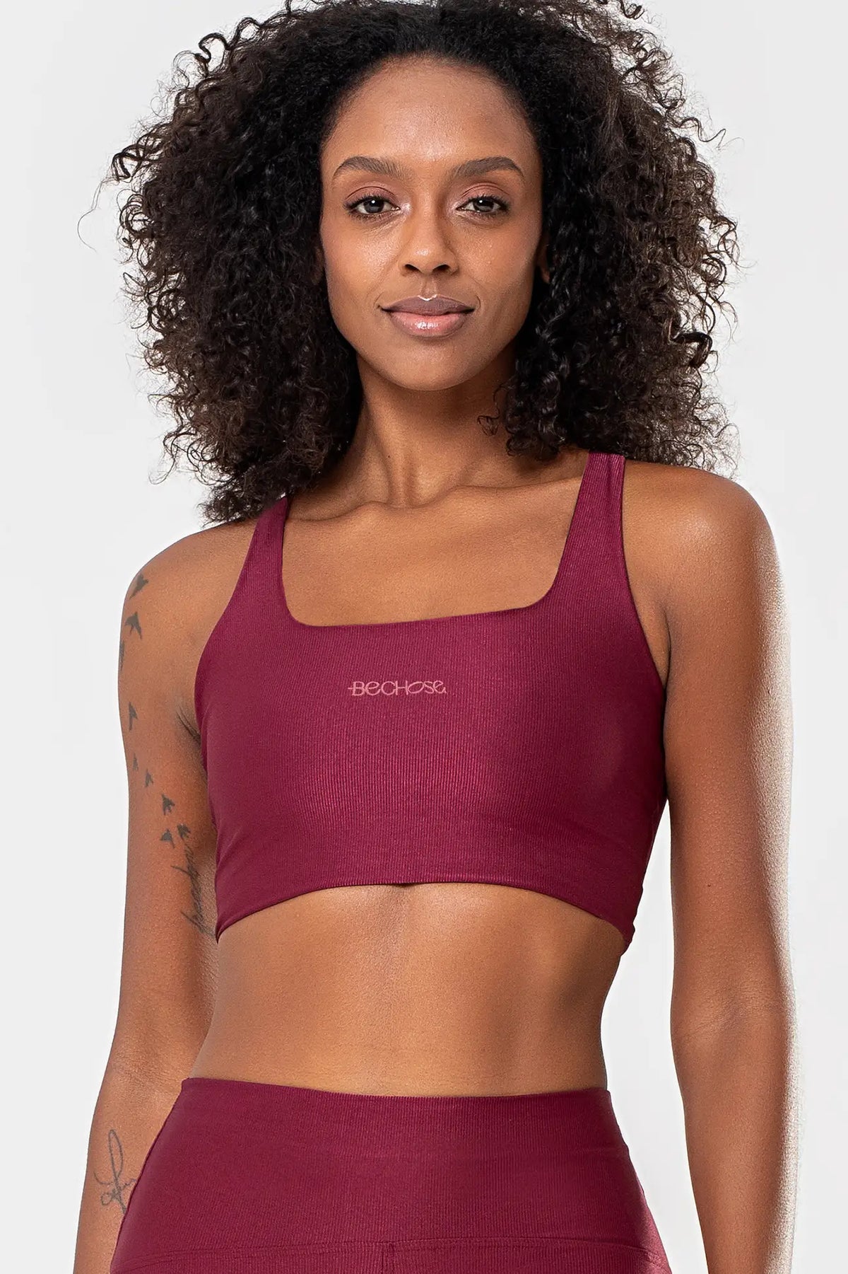 Top Lótus Bordô Glow — foto 1