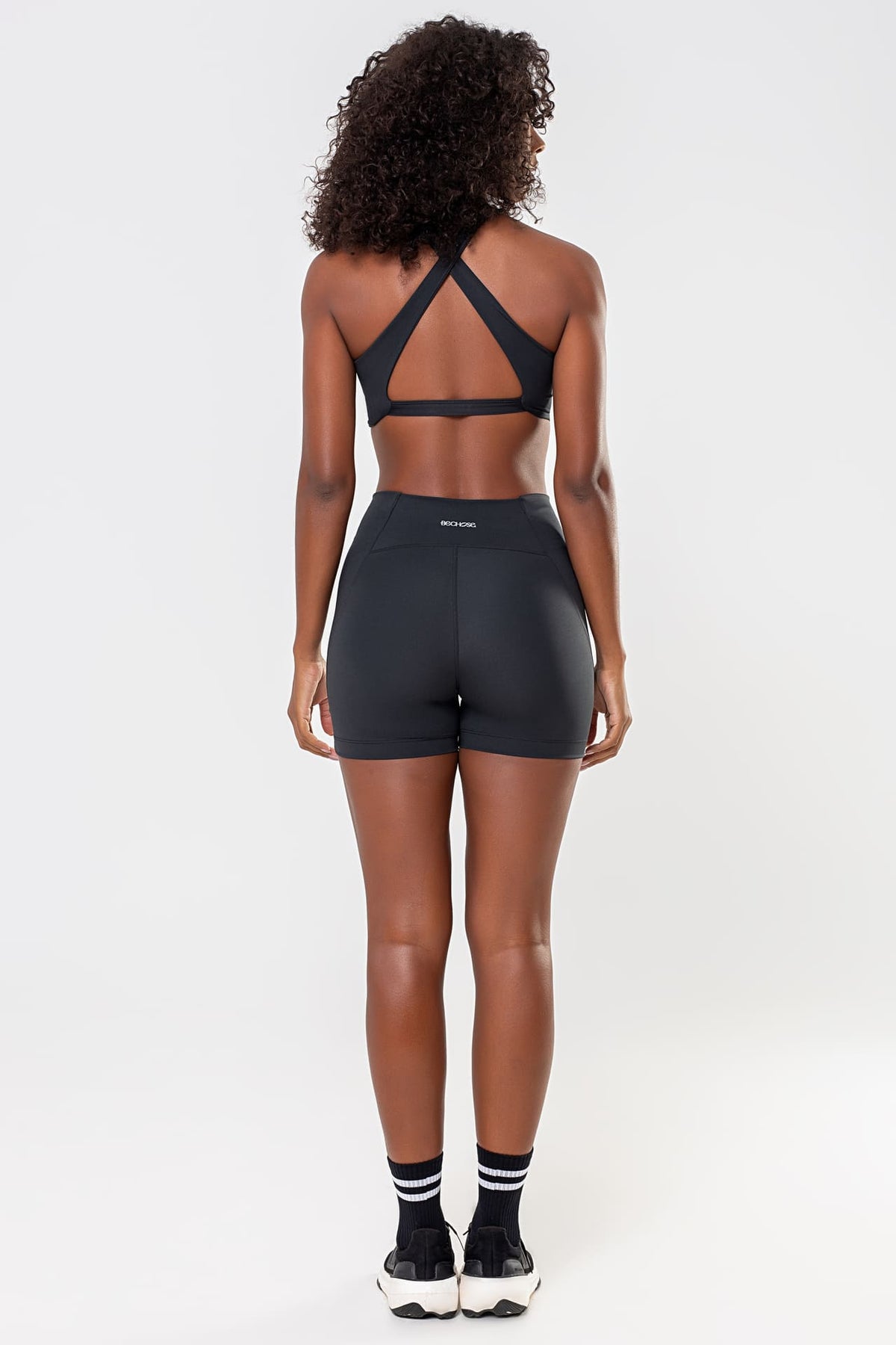 Shorts Hibisco Preto Fly — foto 6