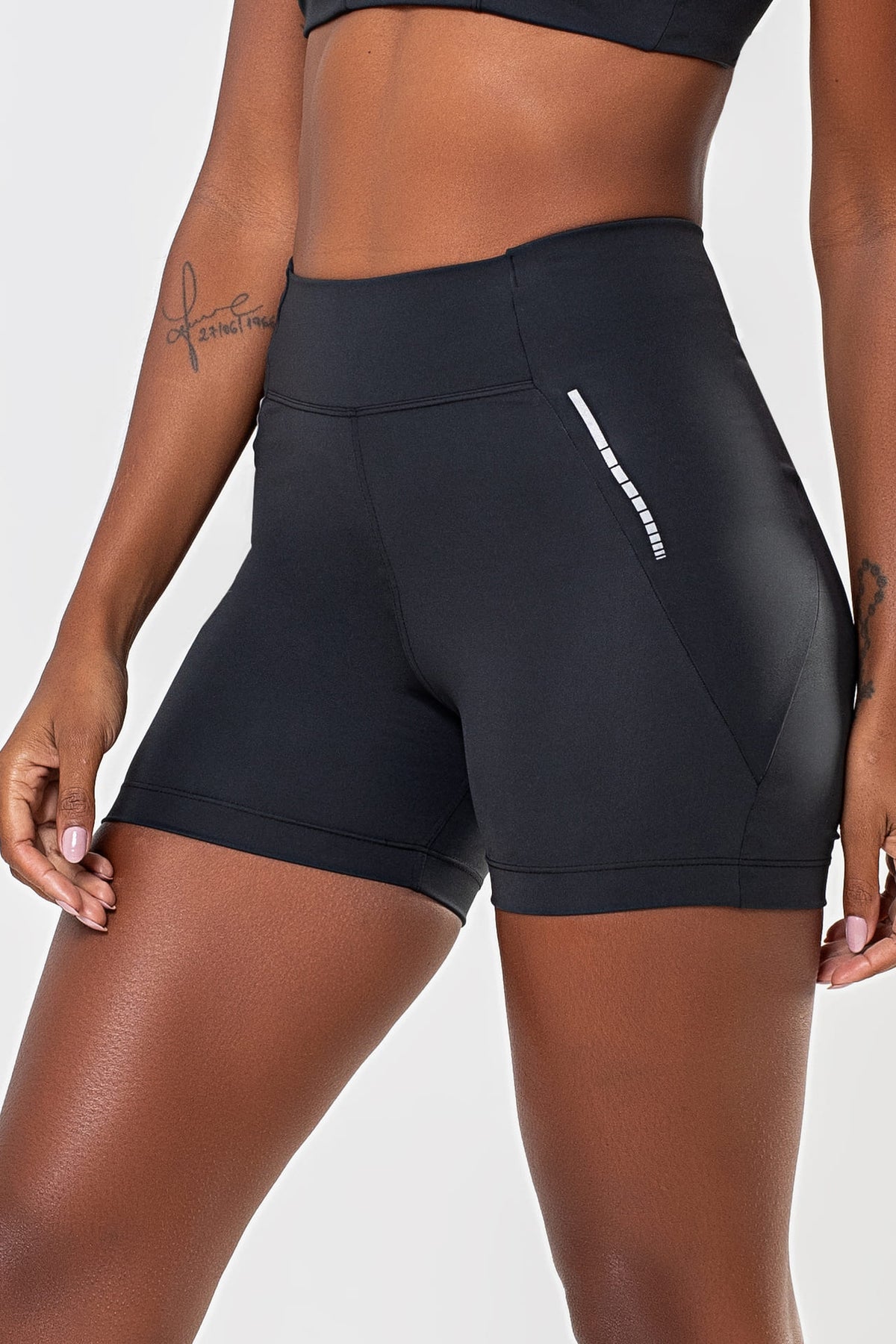 Shorts Hibisco Preto Fly — foto 3