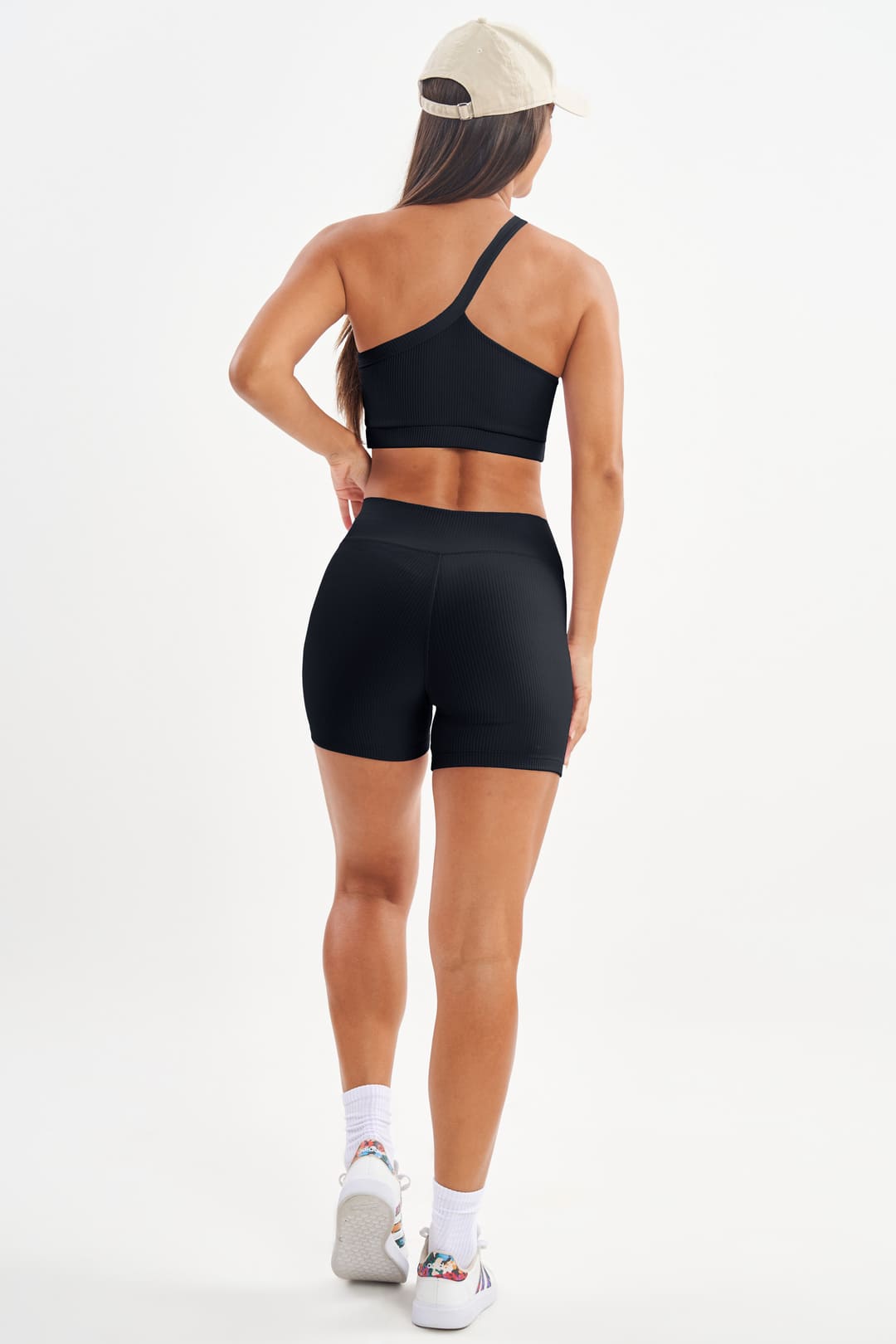 Shorts Perpétua Preto Canelado — foto 6