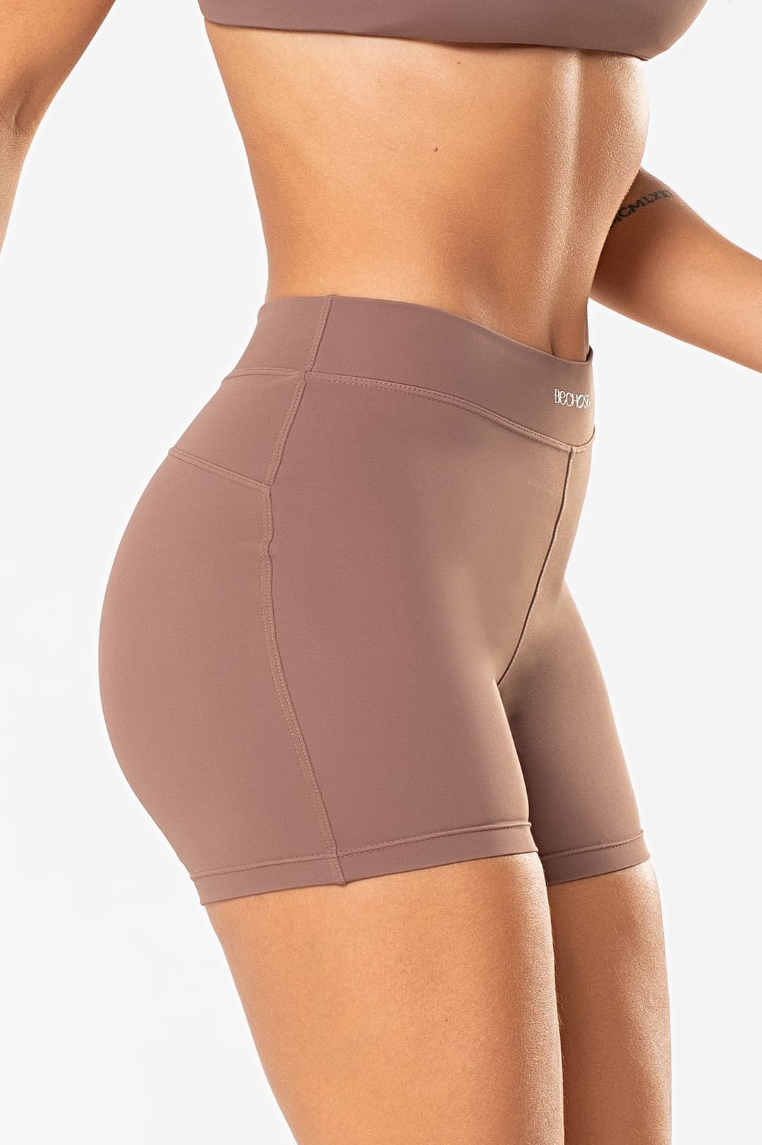 Shorts Peônia Castanho — foto 4