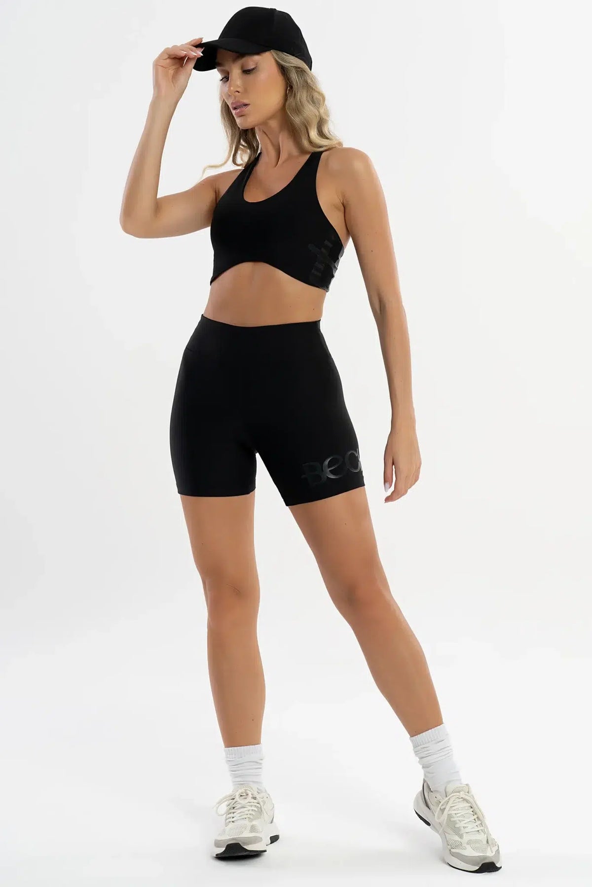 Shorts Perpétua Preto — foto 5