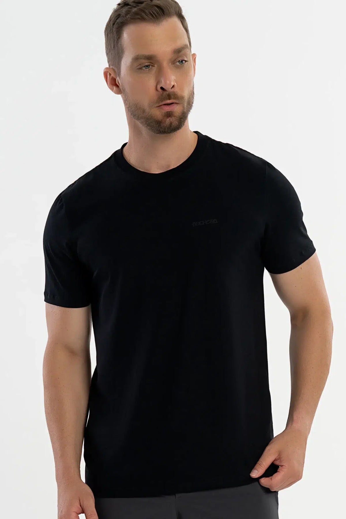 Camiseta Pima Carvalho Preto — foto 1
