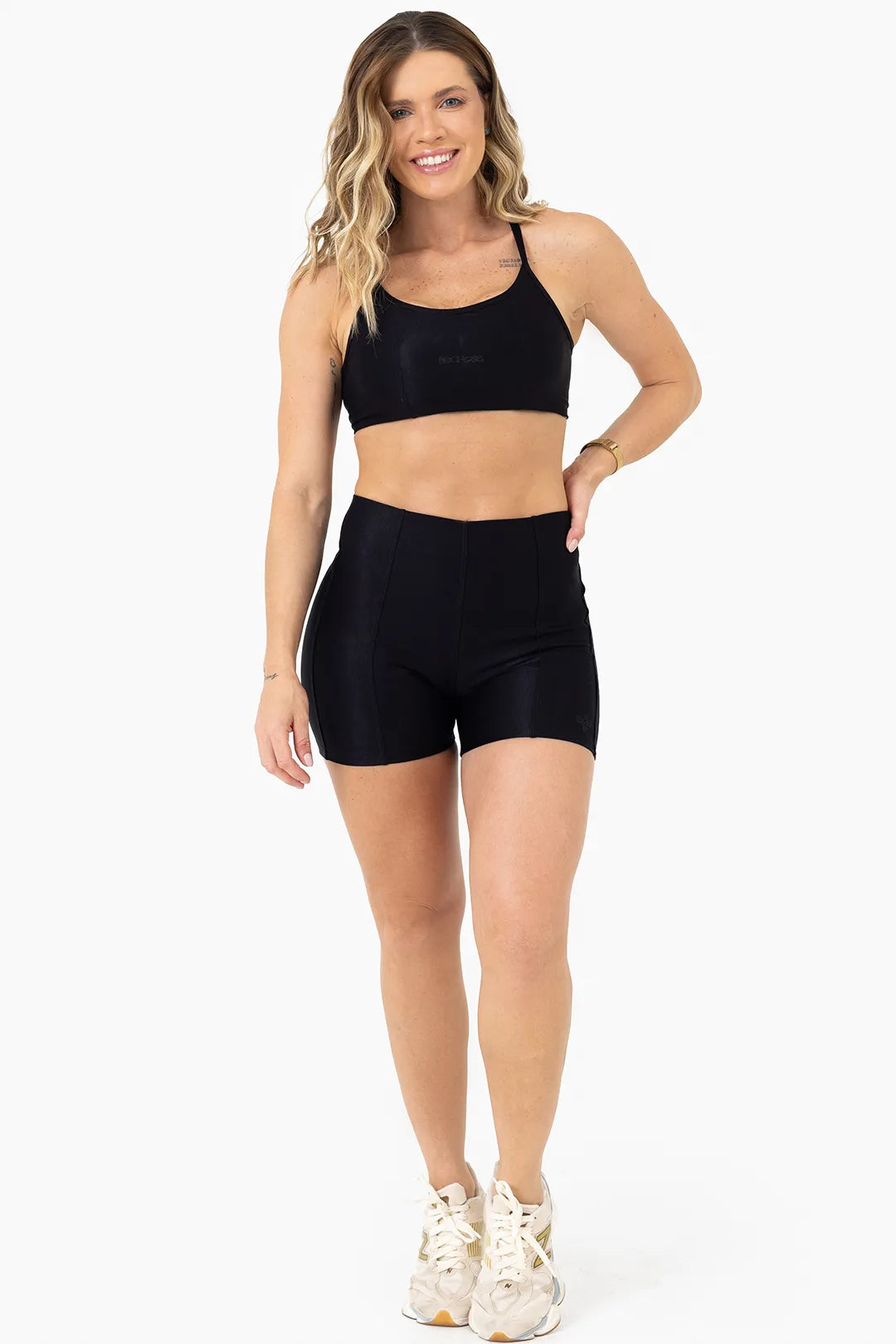 Shorts Jasmim Preto Glow — foto 6