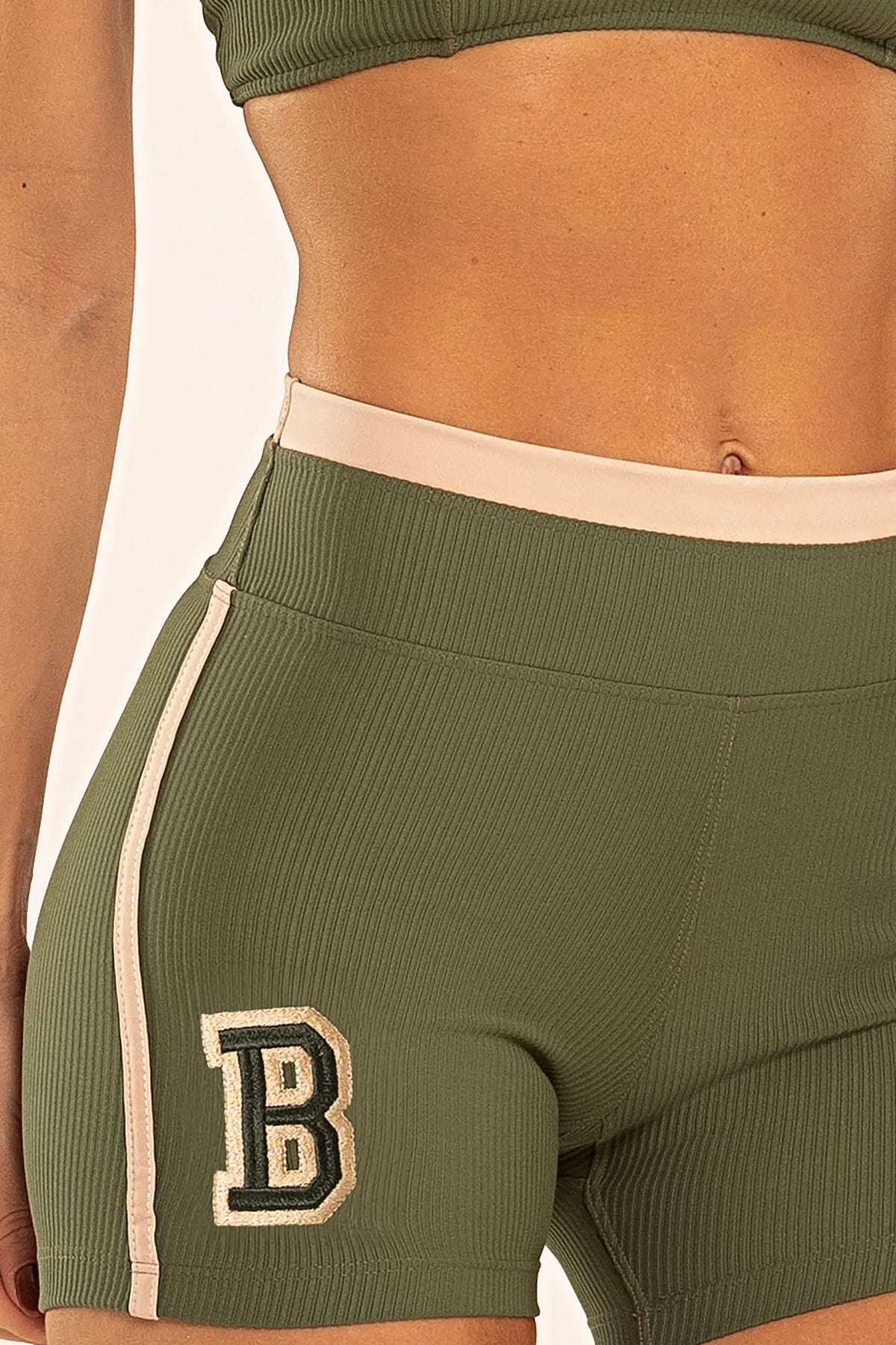 Shorts Amarílis Verde Croco Canelado / Cream — foto 3