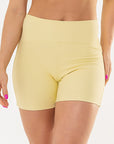 Shorts Lótus Amarelo Manteiga Canelado