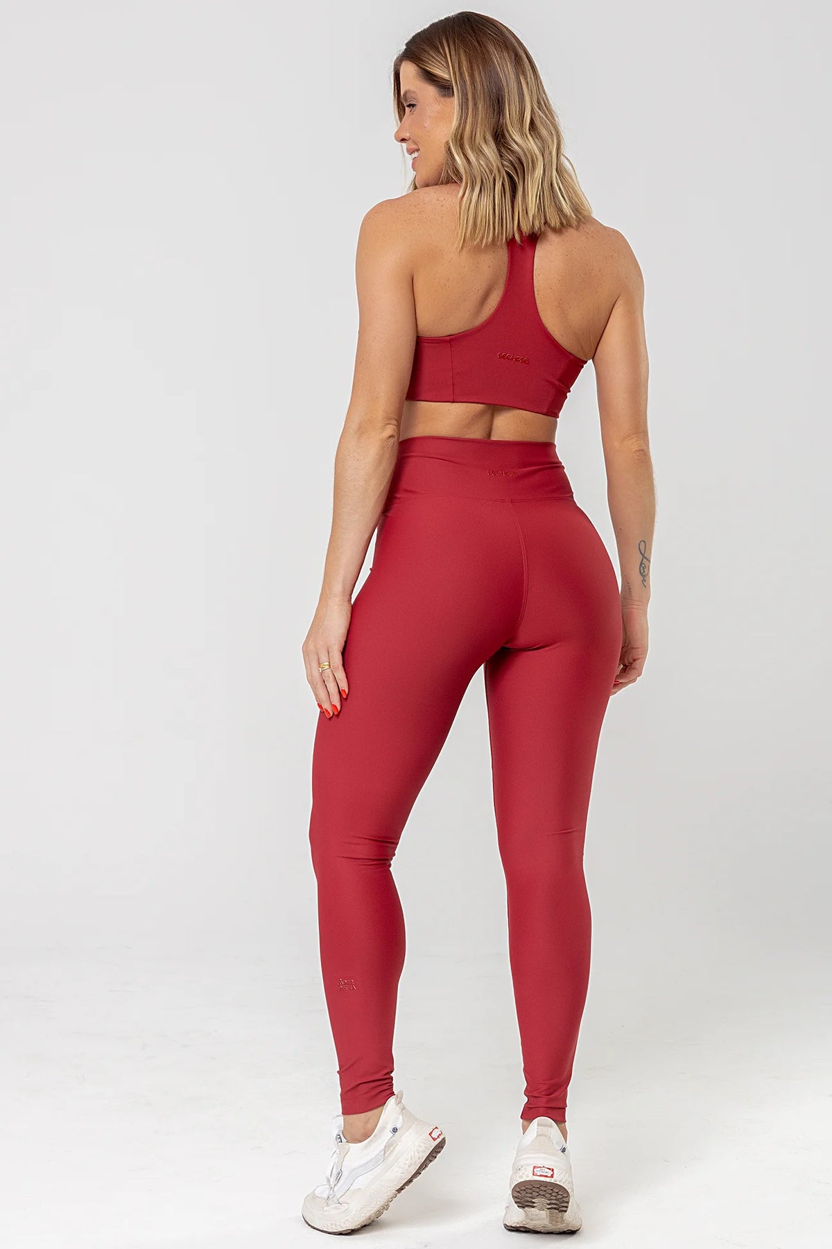 Top Perpétua Confort Red Dark — foto 12