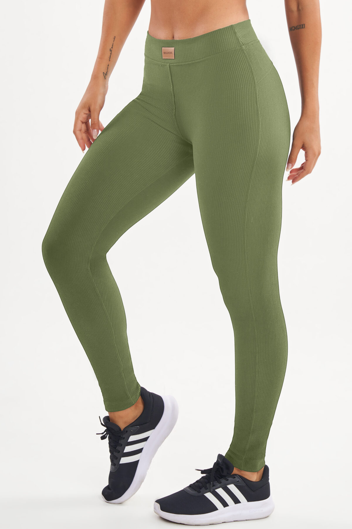 verde croco legging peonia 03 scaled Bechose