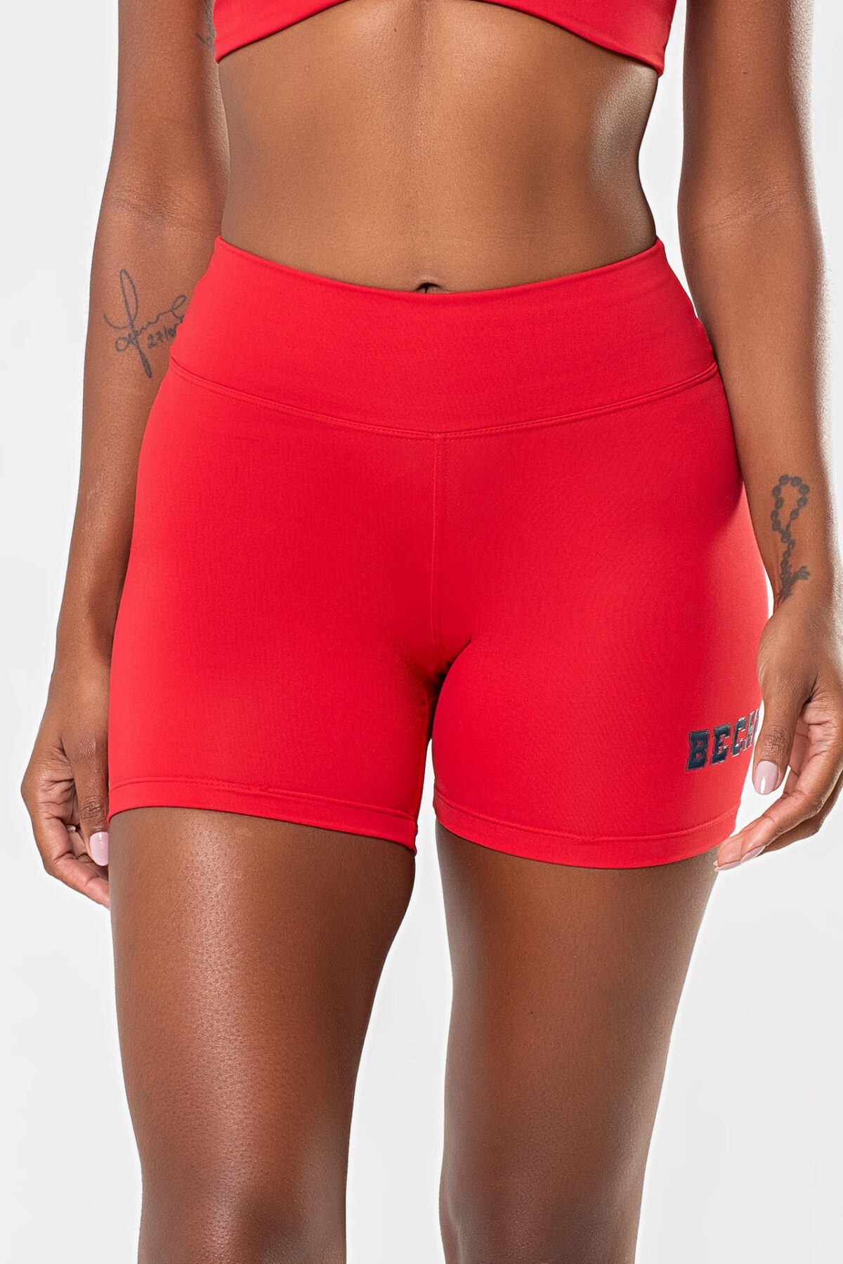 Shorts Perpétua Vermelho College - Imagem 1