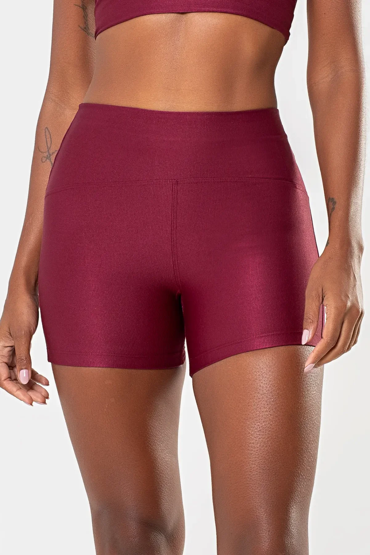 Shorts Lótus Bordô Glow - Imagem 1