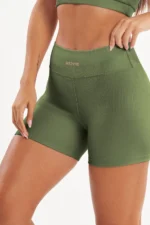 Shorts Perpétua Verde Croco Canelado - Imagem 4
