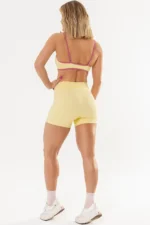 Shorts Lótus Amarelo Manteiga - Imagem 6