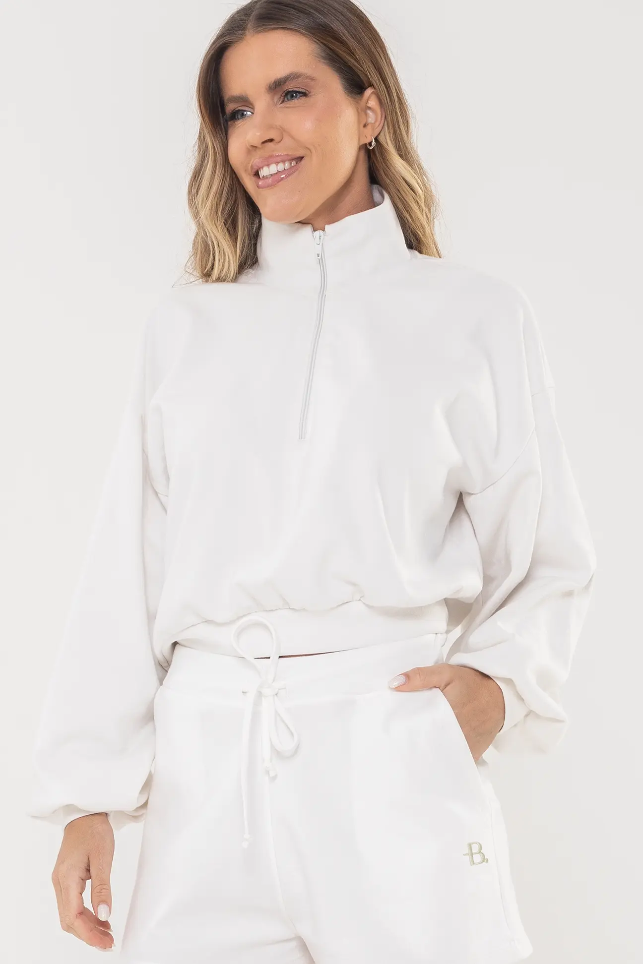 bechose11885 blusa frente Blusão Tulipa Off - Imagem 1